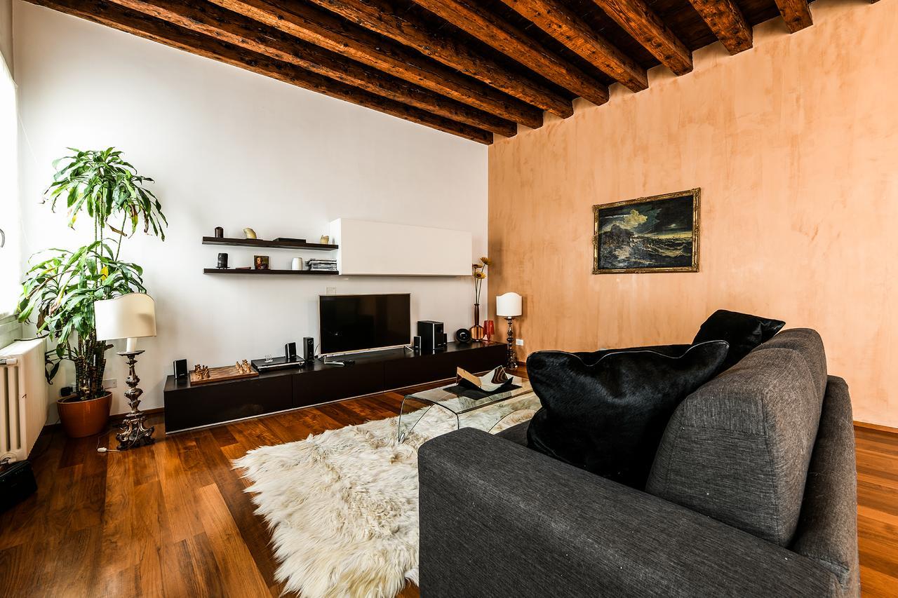 Frari Luxury Appartement Venetië Buitenkant foto